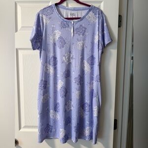 Like new purple pjs nightgown